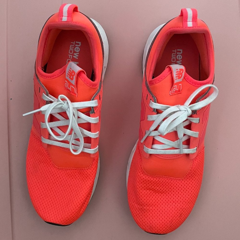New Balance 247 Like New Sz 9